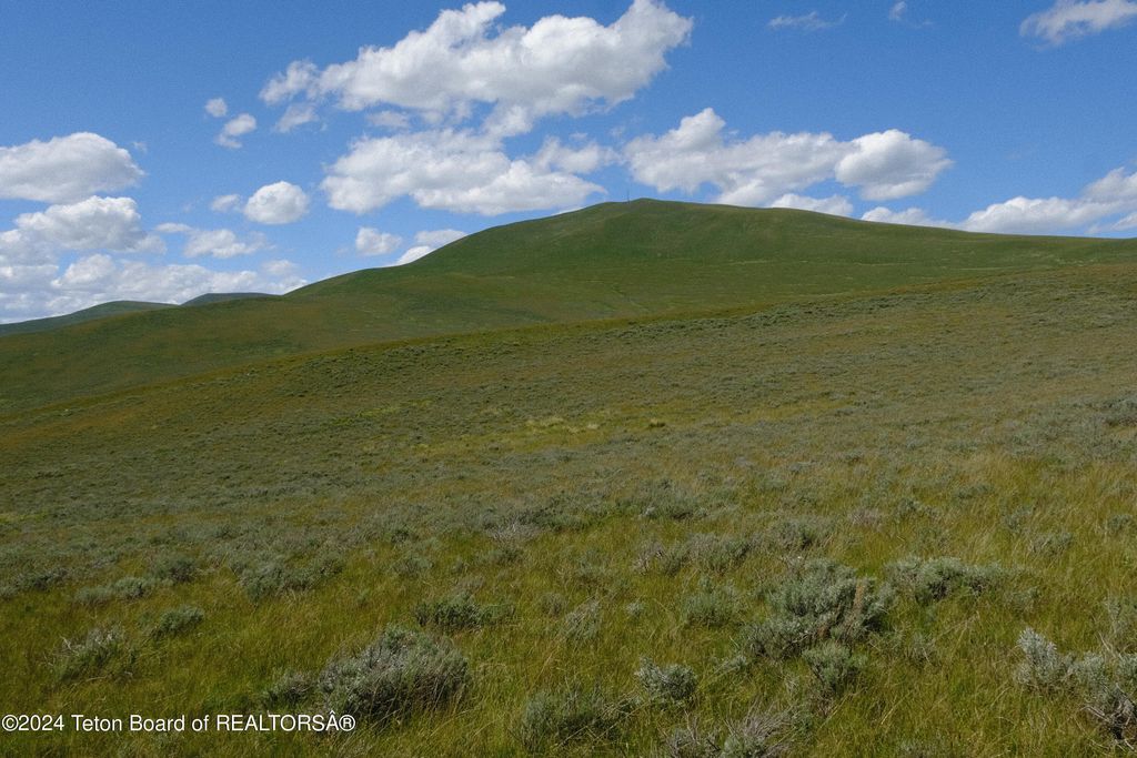 N VALLEY Road, Lima, MT 59739 photo 3
