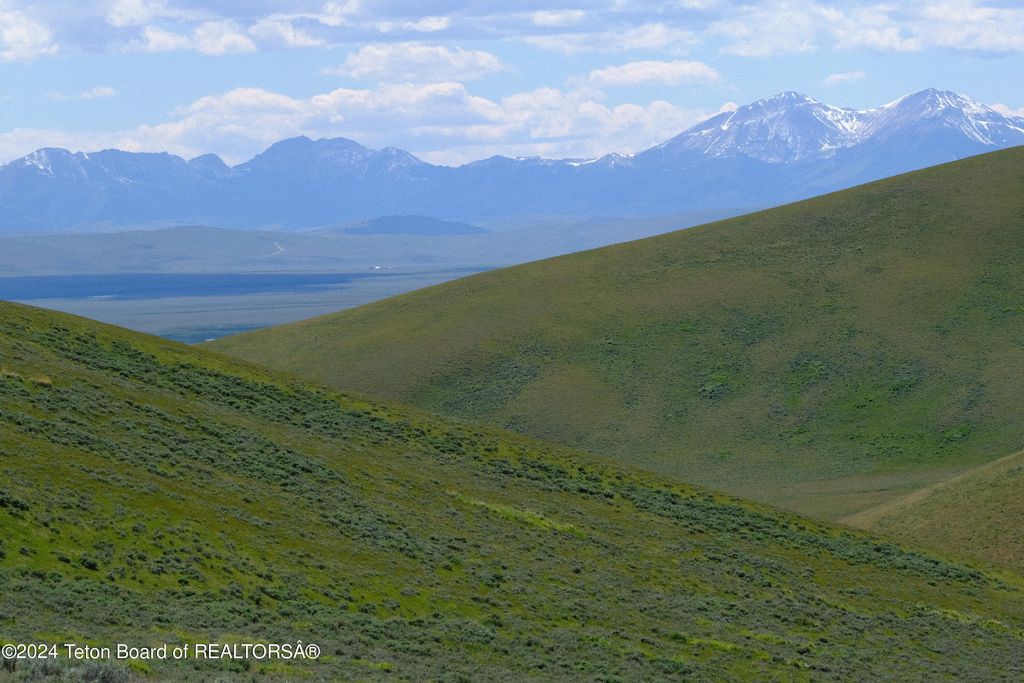 N VALLEY Road, Lima, MT 59739 photo 4