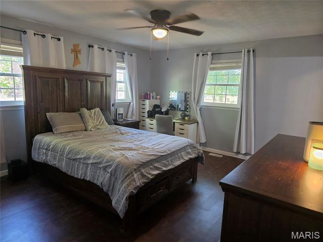 35 Hickory Street, Nashville, IL 62263