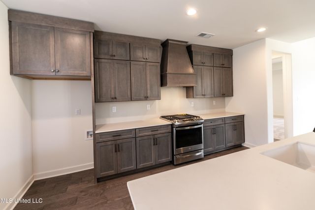 8042 Old Addison Drive, Olive Branch, MS 38654