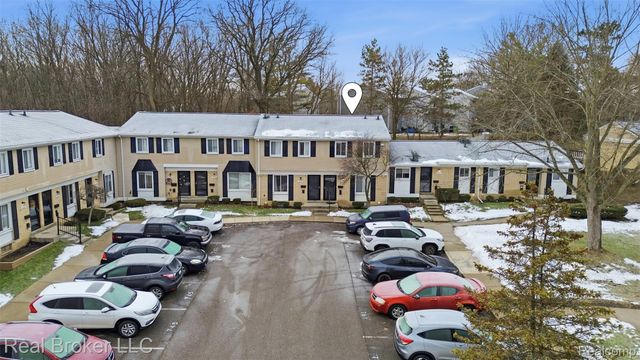 759 Hilldale Circle, Milford Village, MI 48381