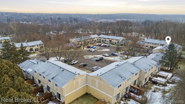 759 Hilldale Circle, Milford Village, MI 48381