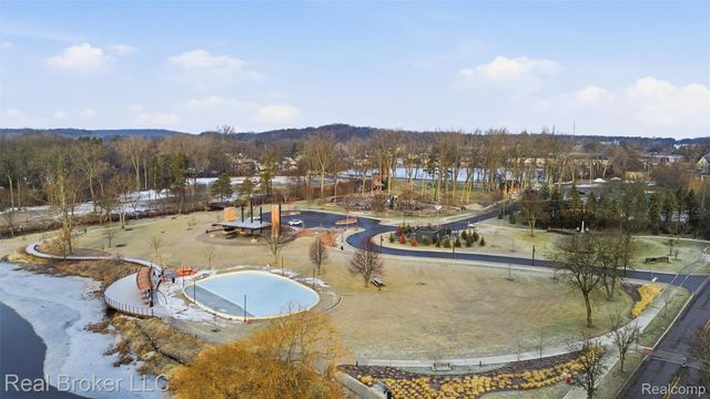 759 Hilldale Circle, Milford Village, MI 48381