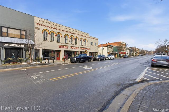 759 Hilldale Circle, Milford Village, MI 48381