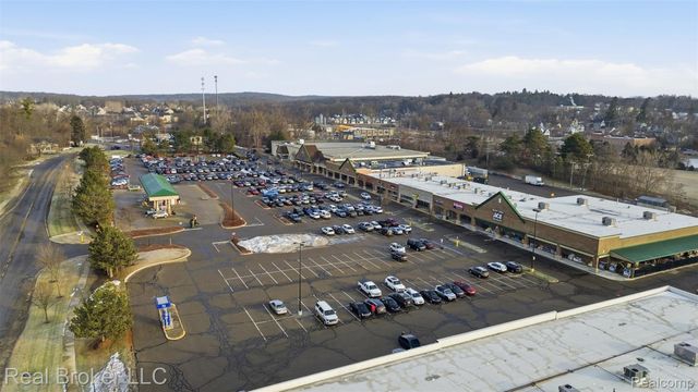 759 Hilldale Circle, Milford Village, MI 48381