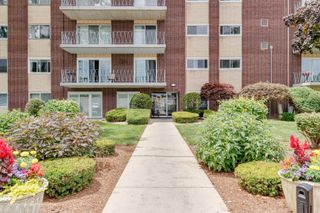 2900 Maple Avenue 13C, Downers Grove, IL 60515