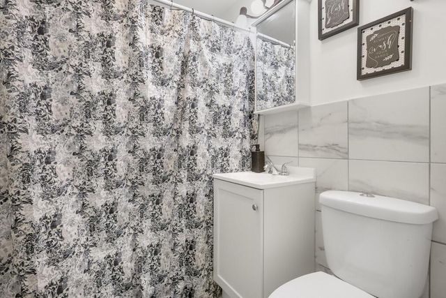 315 E Magnolia AVENUE, Manitowoc, WI 54220