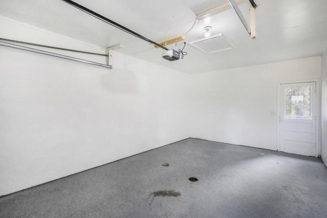 315 E Magnolia AVENUE, Manitowoc, WI 54220