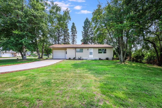 315 E Magnolia AVENUE, Manitowoc, WI 54220