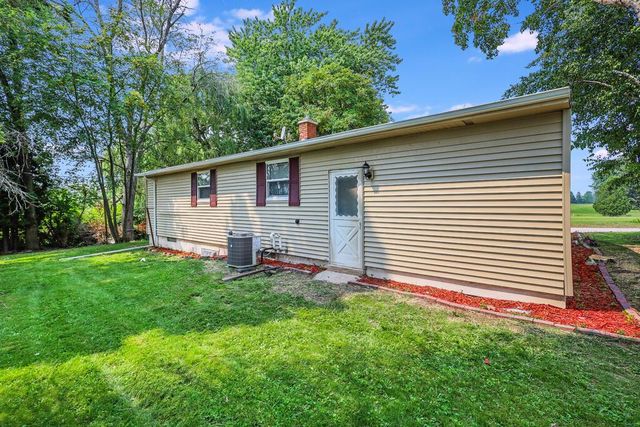 315 E Magnolia AVENUE, Manitowoc, WI 54220