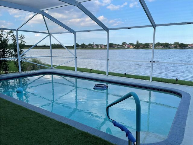 1144 Fairfield Meadows Dr, Weston, FL 33327