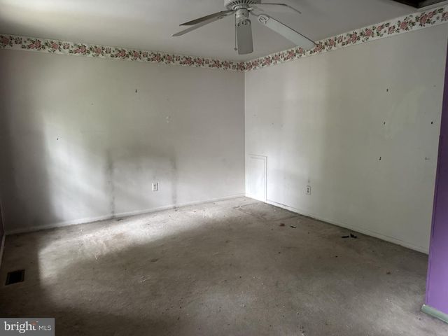 21 GRANT LN, Berlin, NJ 08009