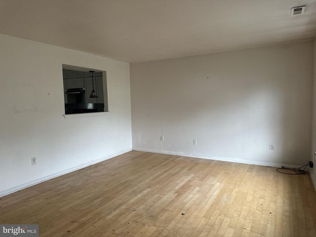 21 GRANT LN, Berlin, NJ 08009