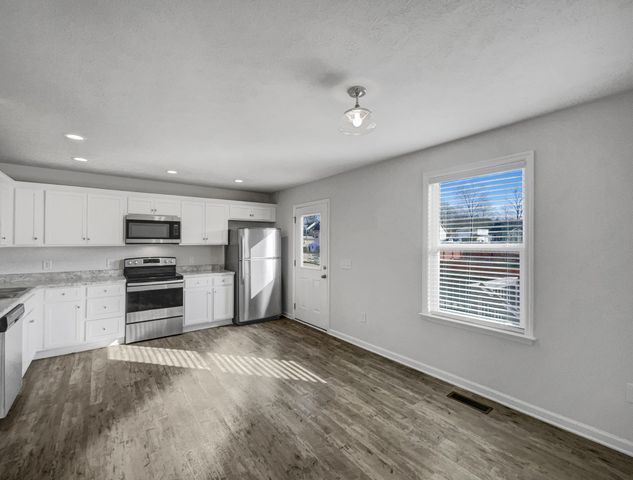 1211 Maelee Ann Dr, Lewisburg, TN 37091