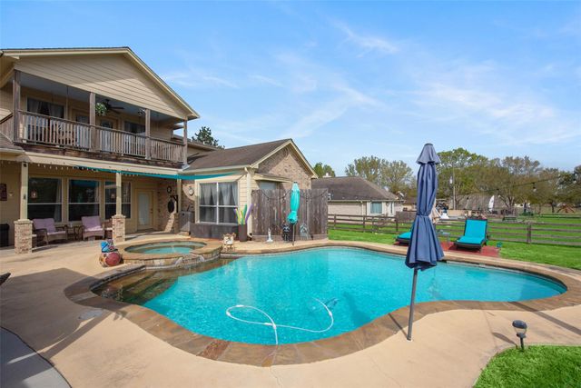 32315 Grove Park Drive, Waller, TX 77484