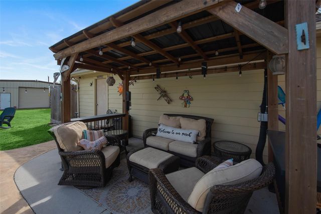 32315 Grove Park Drive, Waller, TX 77484