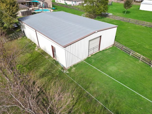 32315 Grove Park Drive, Waller, TX 77484