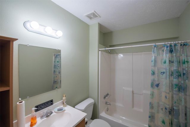 32315 Grove Park Drive, Waller, TX 77484