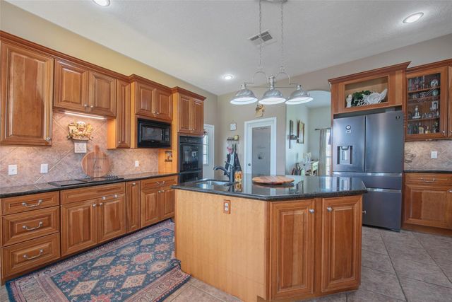 32315 Grove Park Drive, Waller, TX 77484