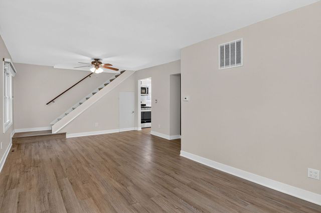 100 83RD Street, Hinsdale, IL 60527