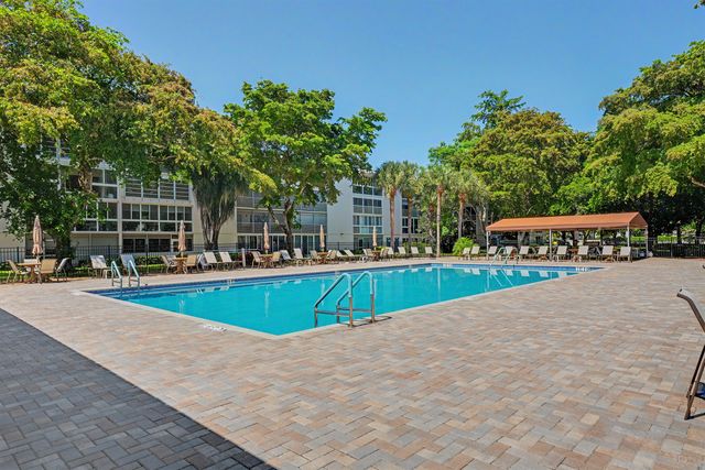 2005 Granada Drive B3, Coconut Creek, FL 33066