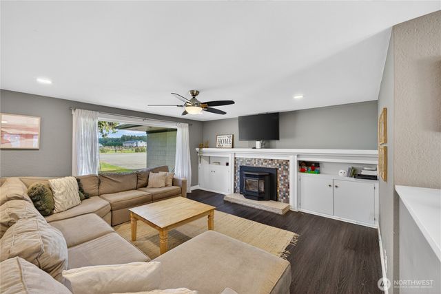 15548 Penn Road, Mount Vernon, WA 98273