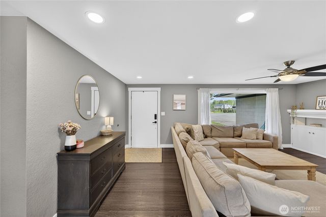 15548 Penn Road, Mount Vernon, WA 98273