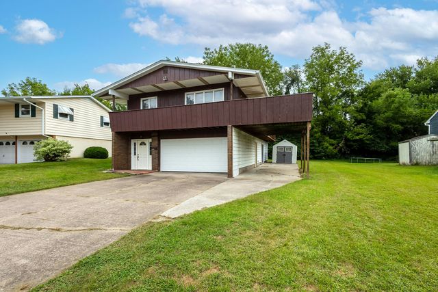 621 11th Street, Silvis, IL 61282