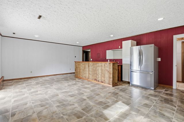 621 11th Street, Silvis, IL 61282