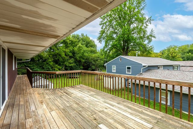 621 11th Street, Silvis, IL 61282