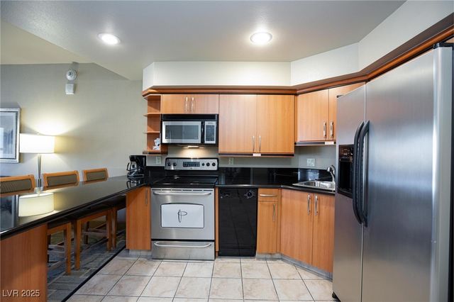 211 East Flamingo Road 1003, Las Vegas, NV 89169