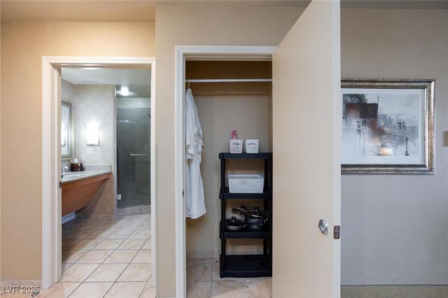 211 East Flamingo Road 1003, Las Vegas, NV 89169