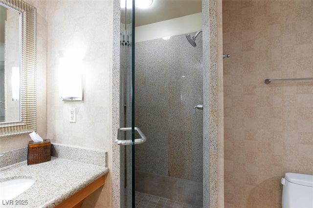 211 East Flamingo Road 1003, Las Vegas, NV 89169