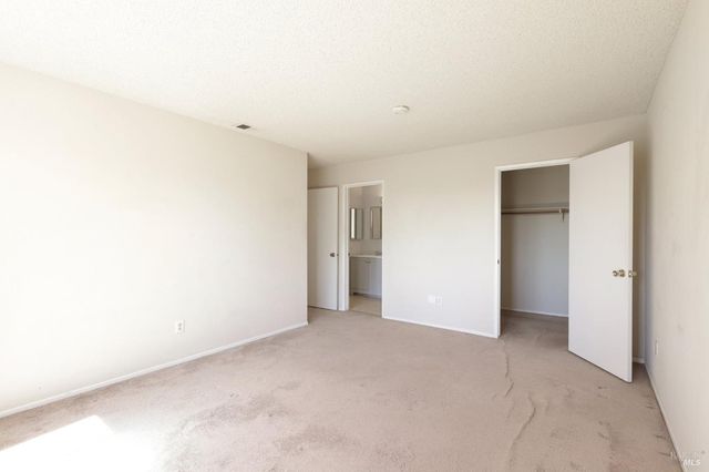 1553 Holly Ave, Rohnert Park, CA 94928