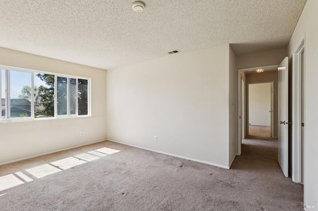 1553 Holly Ave, Rohnert Park, CA 94928