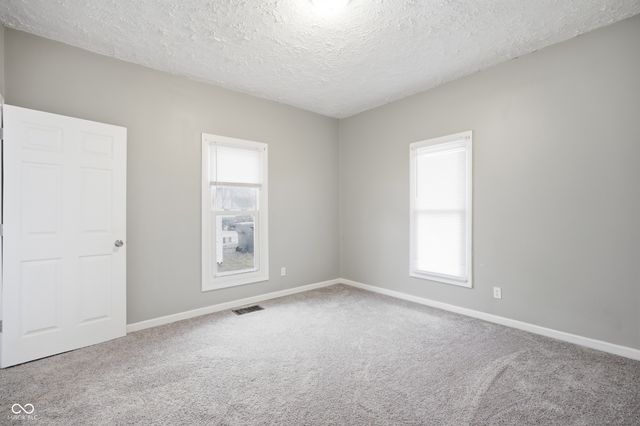 1329 W 3rd Street, Anderson, IN 46016