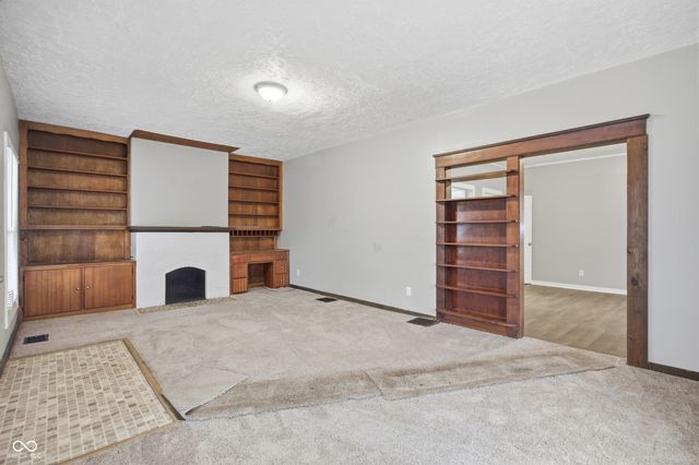 1329 W 3rd Street, Anderson, IN 46016