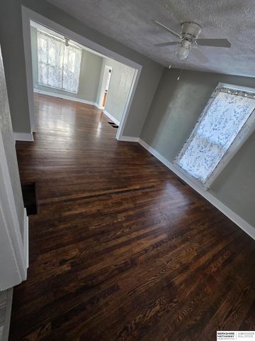 719 Avenue C, Plattsmouth, NE 68048