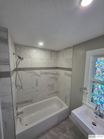 719 Avenue C, Plattsmouth, NE 68048