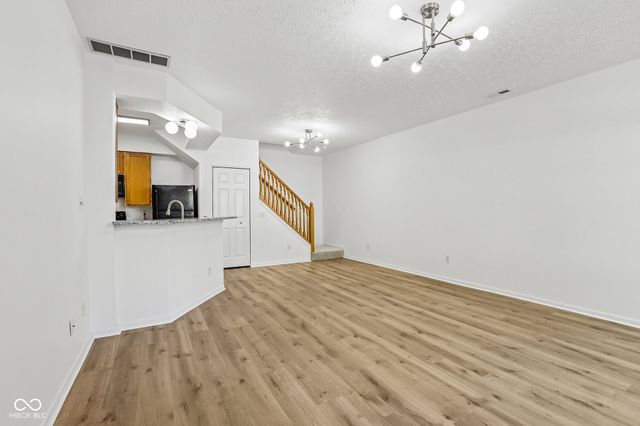 253 Provincial Lane C, Avon, IN 46123