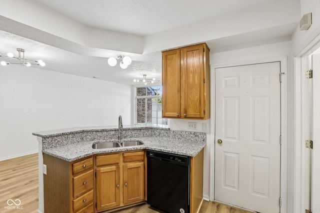 253 Provincial Lane C, Avon, IN 46123