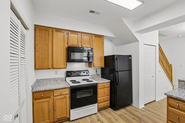 253 Provincial Lane C, Avon, IN 46123