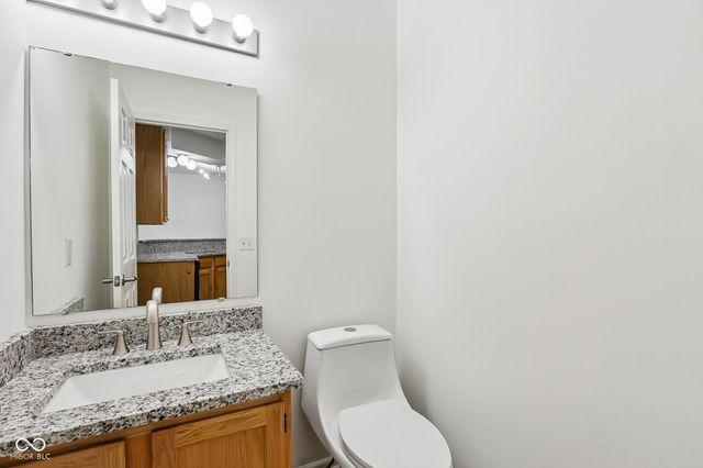 253 Provincial Lane C, Avon, IN 46123