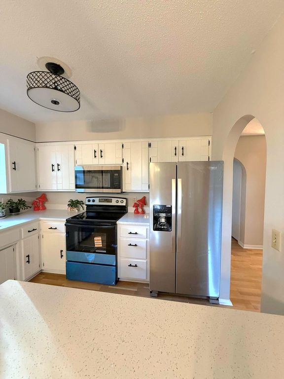 4174 Oakcrest Drive, Vadnais Heights, MN 55127 — photo 5