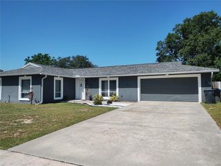 2210 KINGSWOOD LANE, Brandon, FL 33511