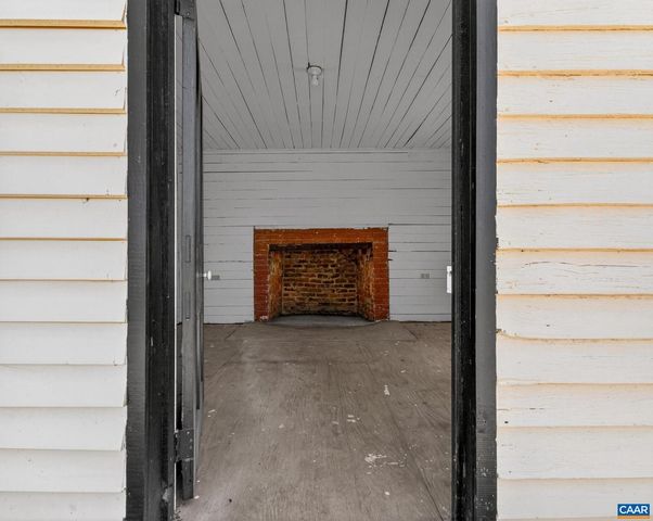 481 RACE GROUND RD, Rochelle, VA 22738