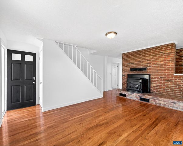 481 RACE GROUND RD, Rochelle, VA 22738