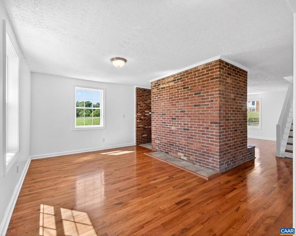 481 RACE GROUND RD, Rochelle, VA 22738