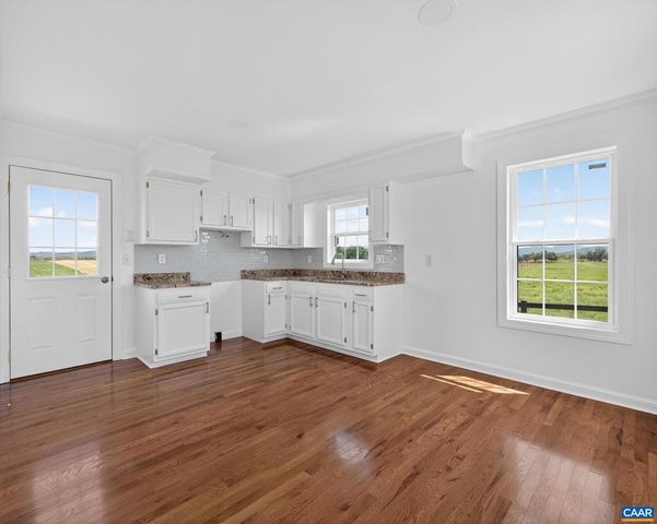 481 RACE GROUND RD, Rochelle, VA 22738