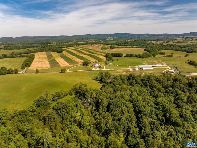 481 RACE GROUND RD, Rochelle, VA 22738